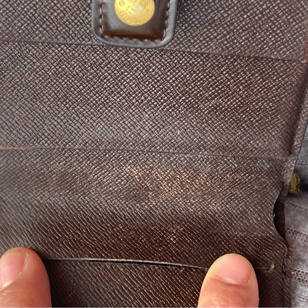 Louis Vuitton Compact Wallet - Picture 10 of 14